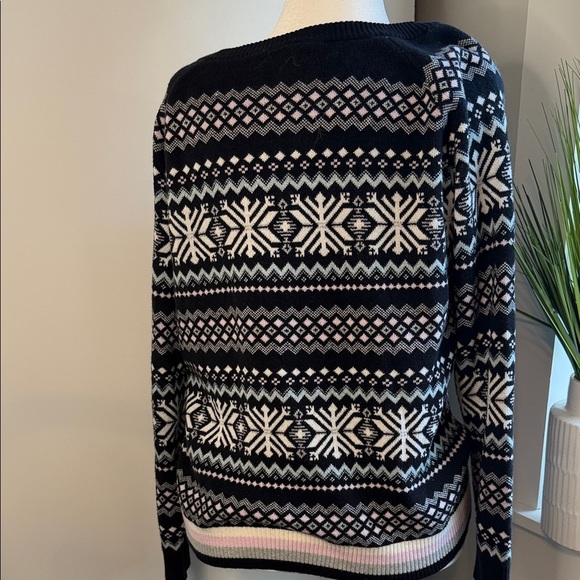Tommy Hilfiger Elegant Snowflake Patterned Women's SweaterXL - Picture 4 of 6